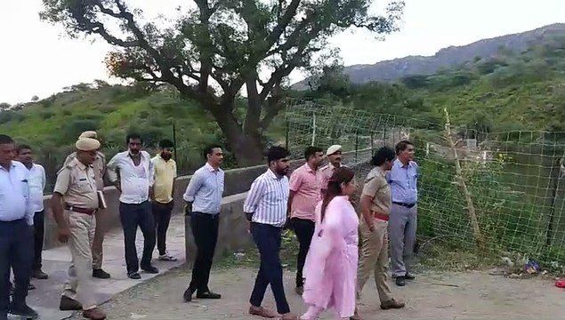 24 कोसीय परिक्रमा को लेकर कलक्टर ने किया कोट बांध का निरीक्षण
