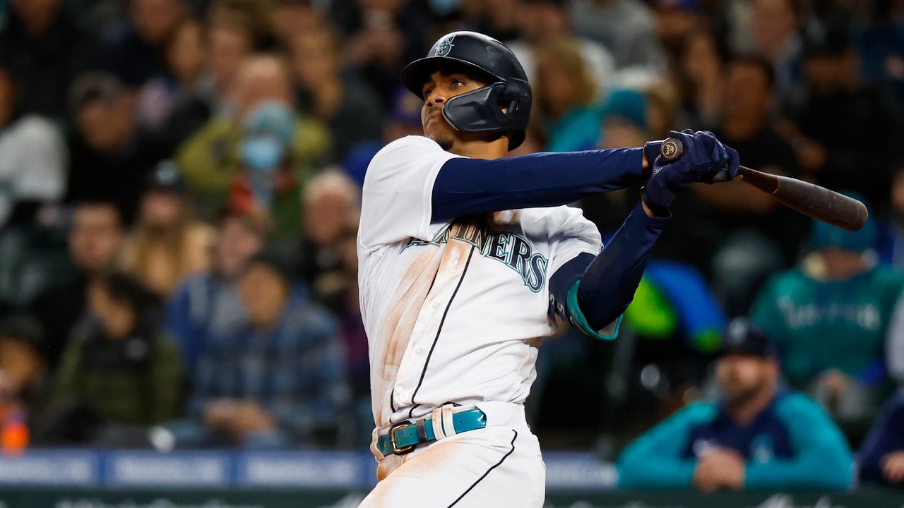 Mariners Snap Losing Streak with Road Victory in Cincinnati