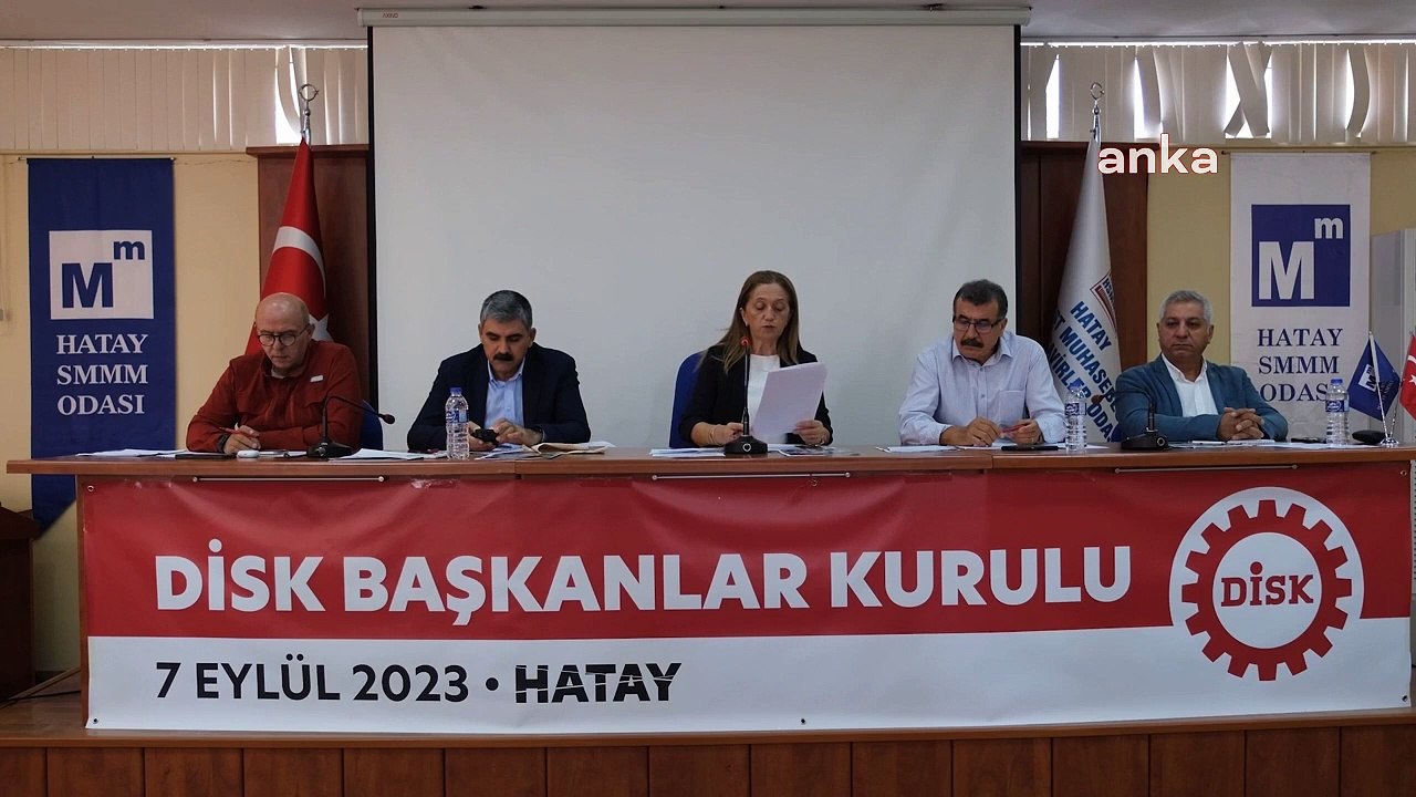 DİSK Başkanı Çerkezoğlu: "depremin ülke gündeminden çıkması kabul edilemez. Çünkü yüz binlerce insanın sosyal ölümle yüz yüze olması söz konusu"