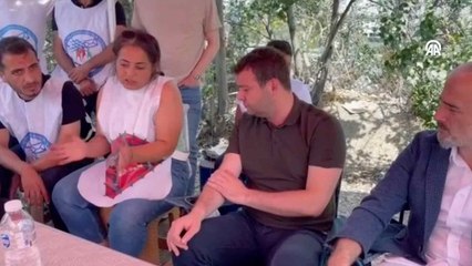 CHP Genel Başkan Yardımcısı Hasan Efe Uyar, işten çıkarılan işçilerin çadırını ziyaret etti
