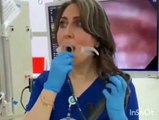 Médica viraliza ao fazer endoscopia nela mesma; saiba como exame deve ser feito