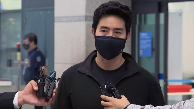 이근 전 대위, '무면허 운전'으로 경찰 입건 / YTN