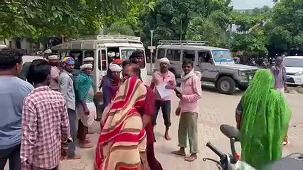 मौके पर नहीं पहुंची एंबुलेंस, निजी गाड़ी से लेकर पहुंचे अस्पताल, हुई मौत