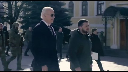 Biden celebra il suo coraggio a Kiev nello nuovo spot della campagna elettorale 🇺🇸