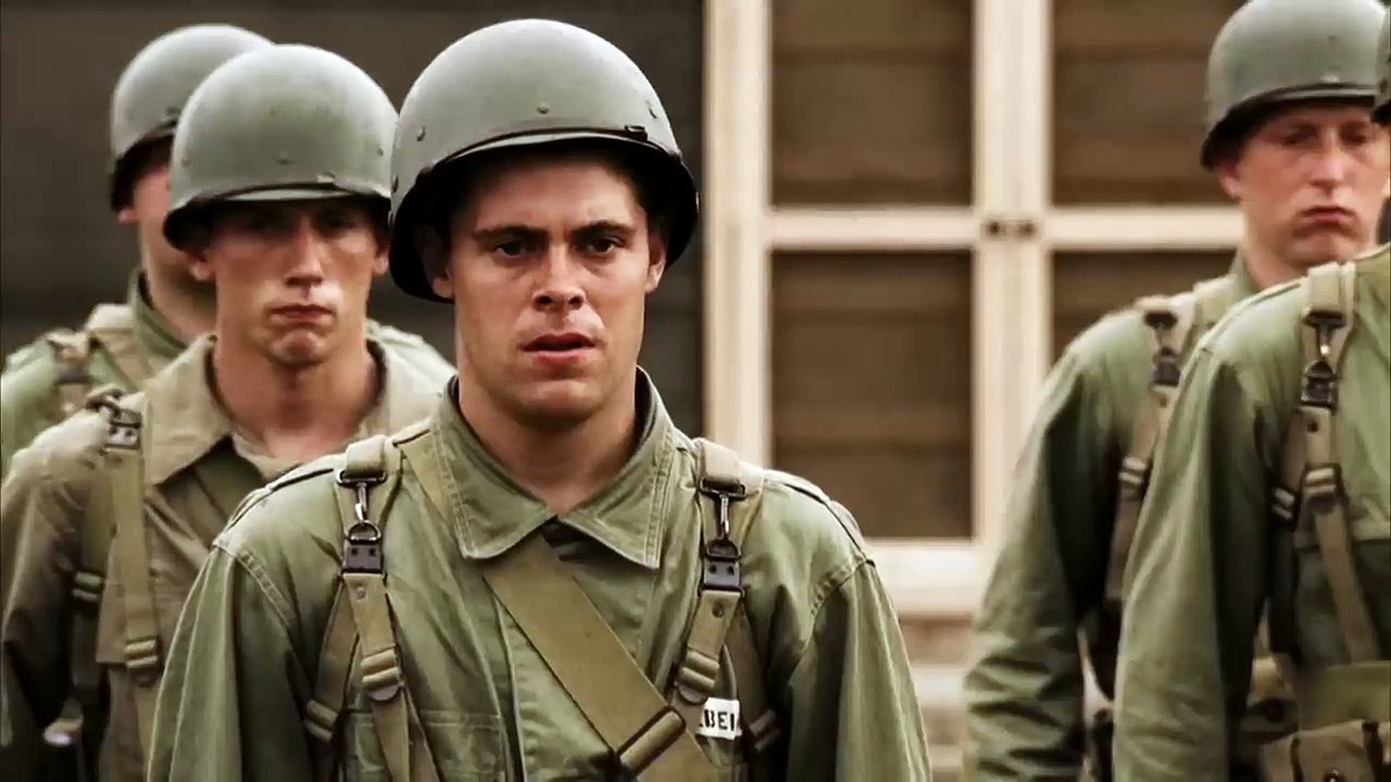 Bande-annonce de Band of Brothers. La meilleure série de guerre de retour avec une suite à la Top Gun