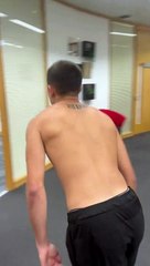 El atleta de 21 años de nacionalidad española, viajó a la capital inglesa junto a su equipo para “hacer un gran show”