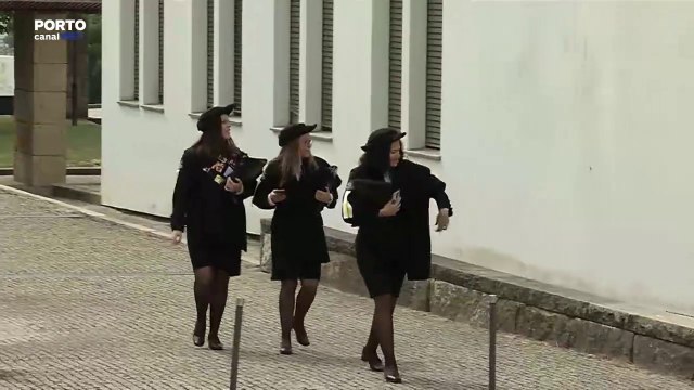 Estudantes dizem que incentivos fixam talento em Portugal, mas não apoiam durante o ensino superior
