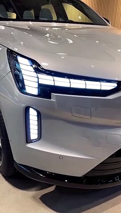 The new Volvo EX90 has cool headlights || volvo ex90 || 2024 volvo ex90 || volvo || ex90