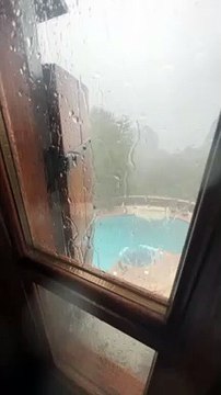 Εγκλωβισμένος ο Παναγιώτης Βασιλάκος κάνει έκκληση: «Κάνε την προσευχή σας. Νομίζουμε ότι θα φύγει το σπίτι»