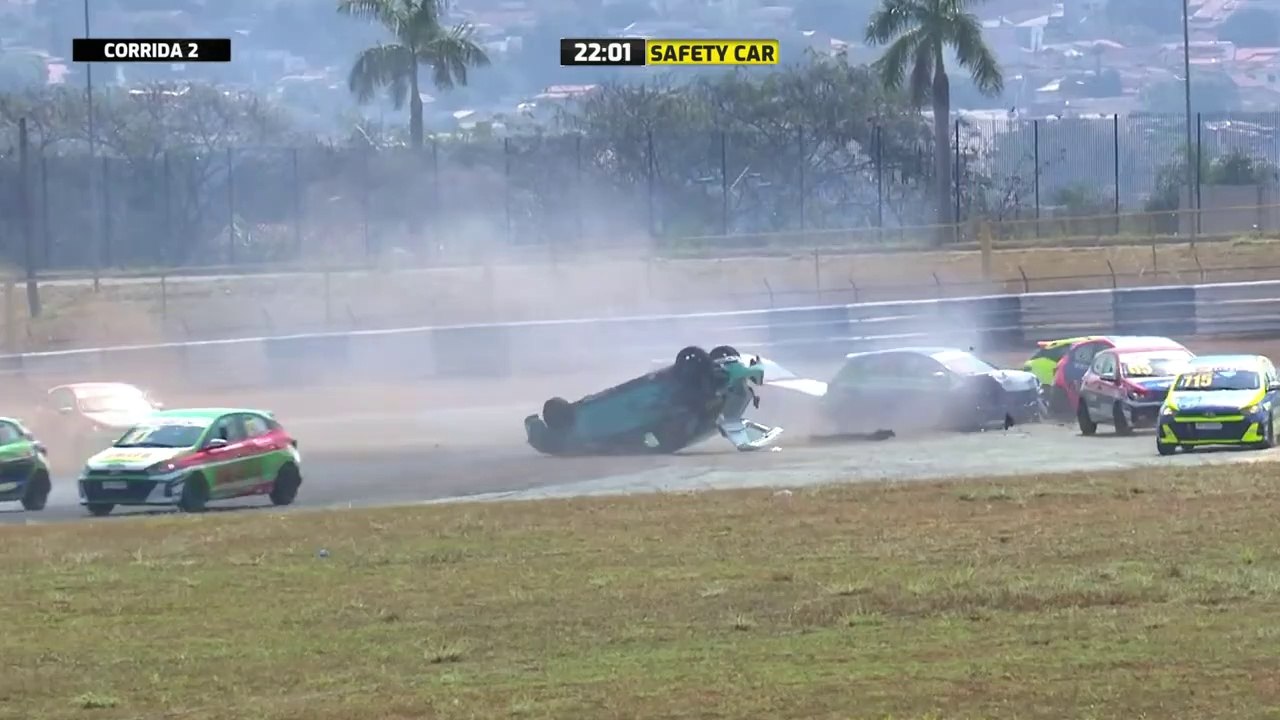 Copa Shell HB20 2023 Goiania Race 2 Start Multiple Car Crash Lopes Flips