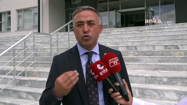 Appel à des écoles sans bustes d'Atatürk ni drapeaux turcs