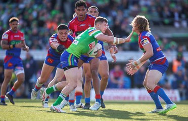 Hudson Young re-signs with the Raiders