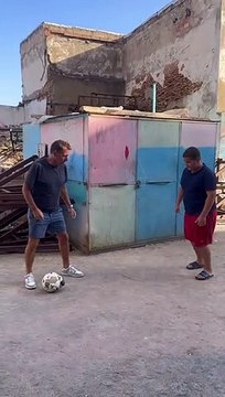 Double contact, but, Daniel Riolo fait le show à Alger