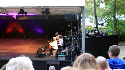 18 ème fête des cerisiers en forêt de Fouesnant