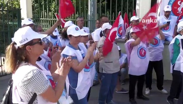 Ege Üniversitesi Hastanesi İşçileri Geriye Dönük Alacaklarını İstiyor