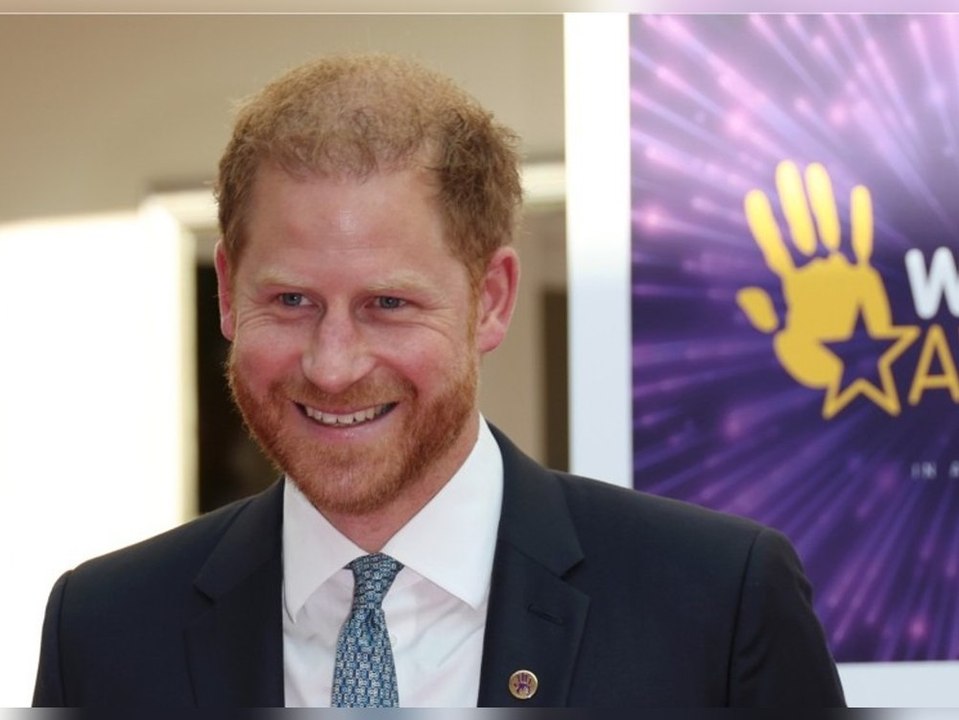 Prinz Harry erinnert in London an die verstorbene Queen