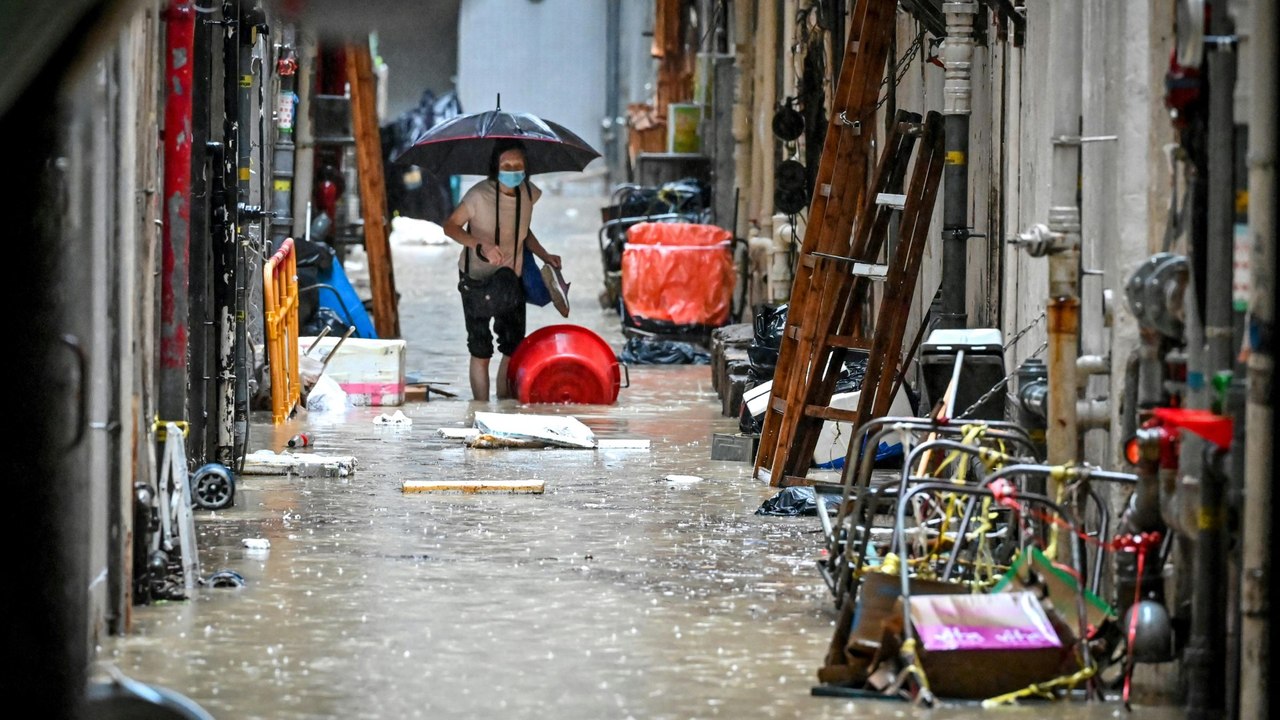 Hongkong: Starkregen sorgt für Überschwemmungen