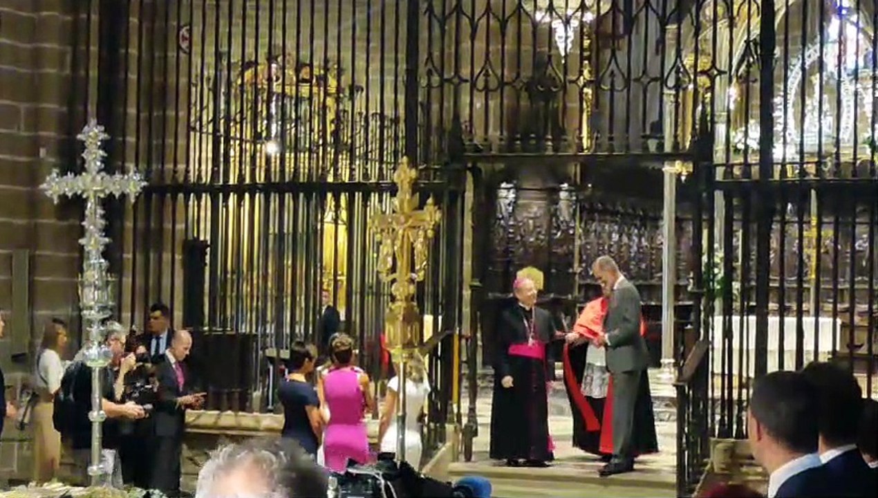 El Rey Felipe VI y la Reina Leticia visitan la Catedral de Pamplona