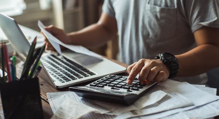 Hacienda ya trabaja en quitar el IVA a los autónomos que ganen menos de 85.000 euros