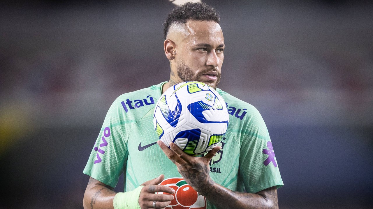 Neymar lobt neuen Trainer Diniz: 'Ganz andere Art von Fußball'