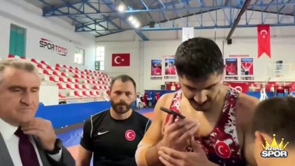 Cumhurbaşkanı Erdoğan, milli sporcumuz Taha Akgül ile telefonda görüştü