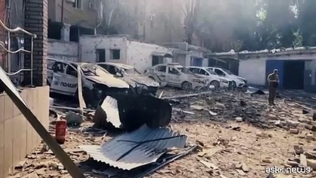 Ucraina, missile russo su citt? di Zelensky, un morto e 40 feriti