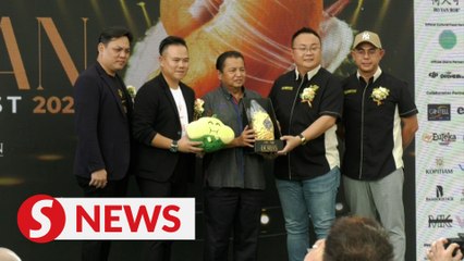 Durian culture and tasting all under one roof