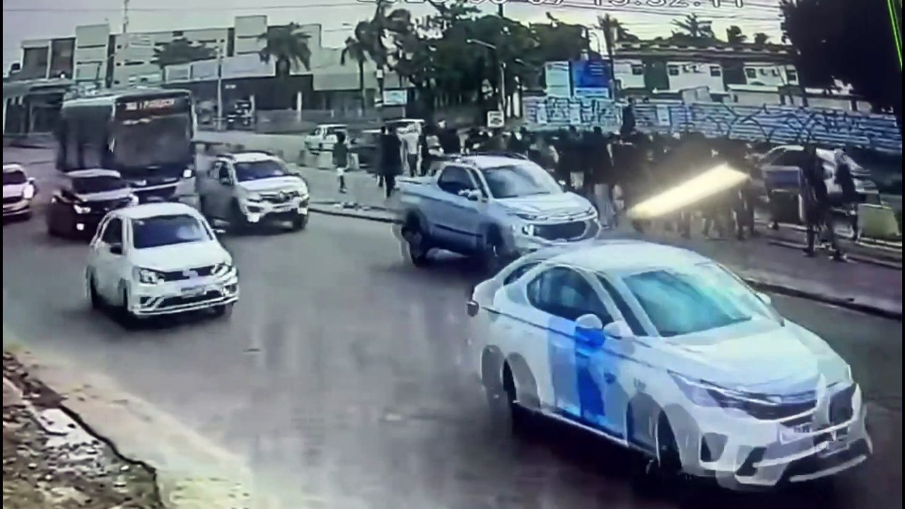 Arrastões tomam conta da abertura das prévias carnavalescas em Olinda; veja imagens