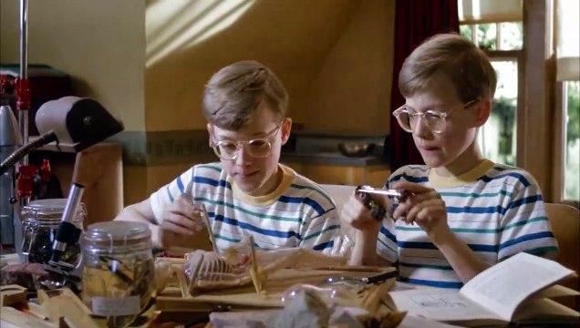 Faux-Semblants Bande-annonce VO