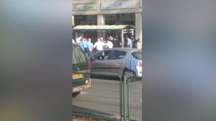 Tel Aviv: aggressione alla fermata dell'autobus