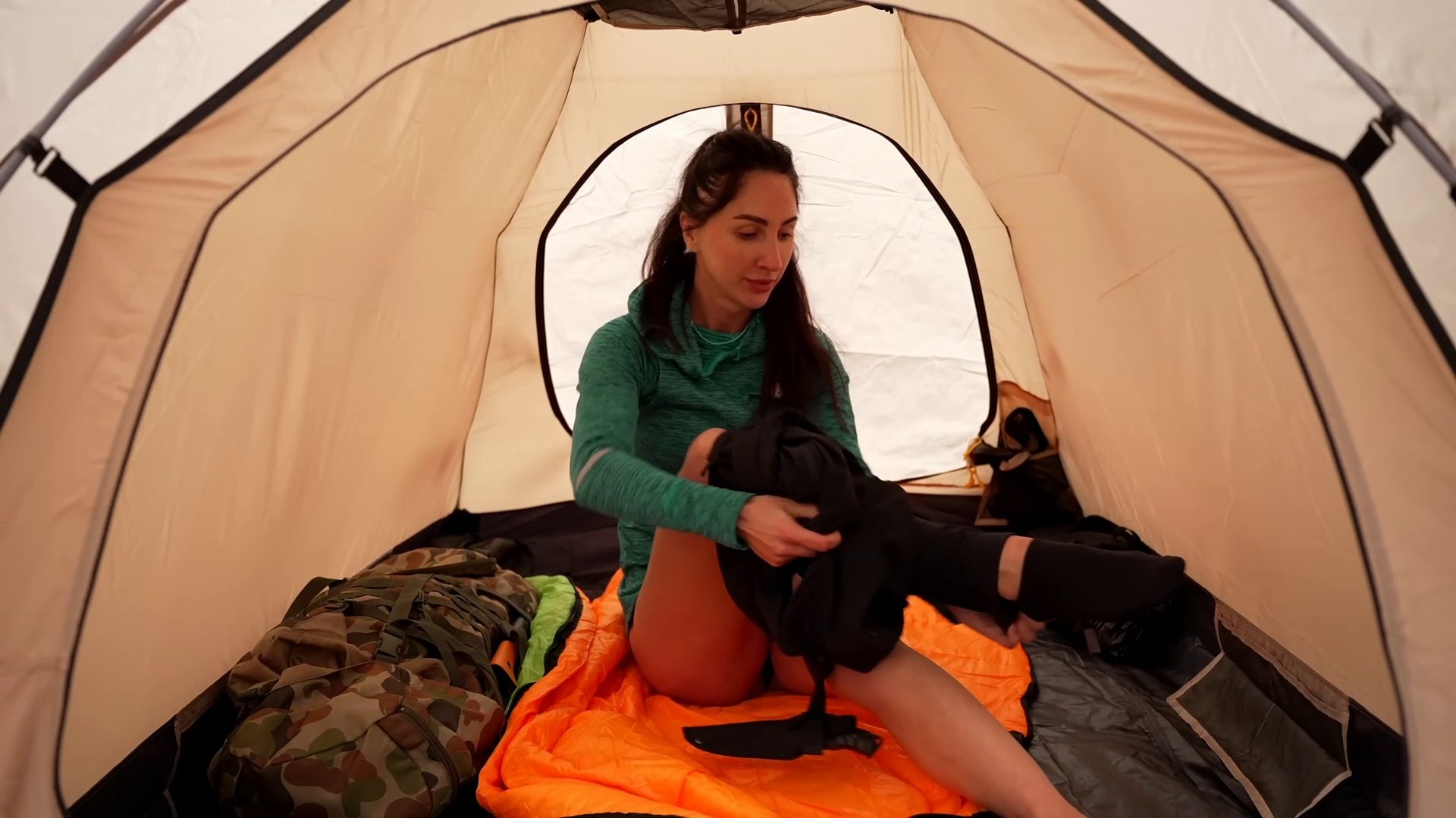 Marys Solo Camping Adventure | Tent Camp Set Up | Forest Nature ASMR | 4K  60fps - video Dailymotion