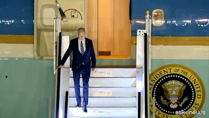 Biden arriva a Nuova Delhi, la cerimonia di benvenuto all'aeroporto