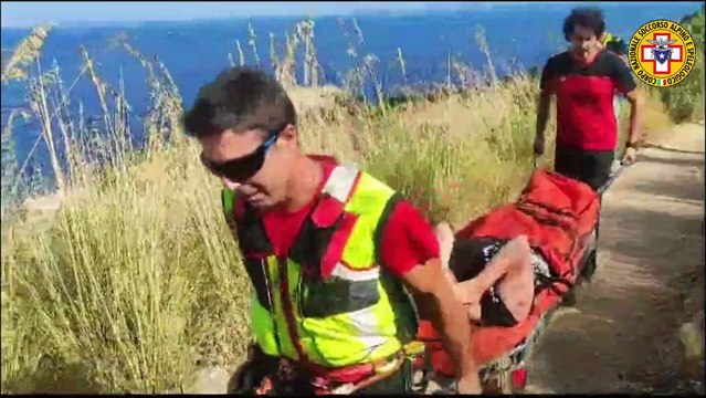Turista romana infortunata allo Zingaro, soccorsa dal Cnsas