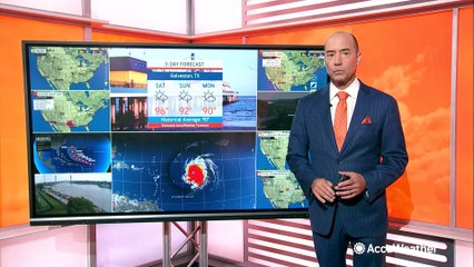 Powerful Lee intensifies over Atlantic