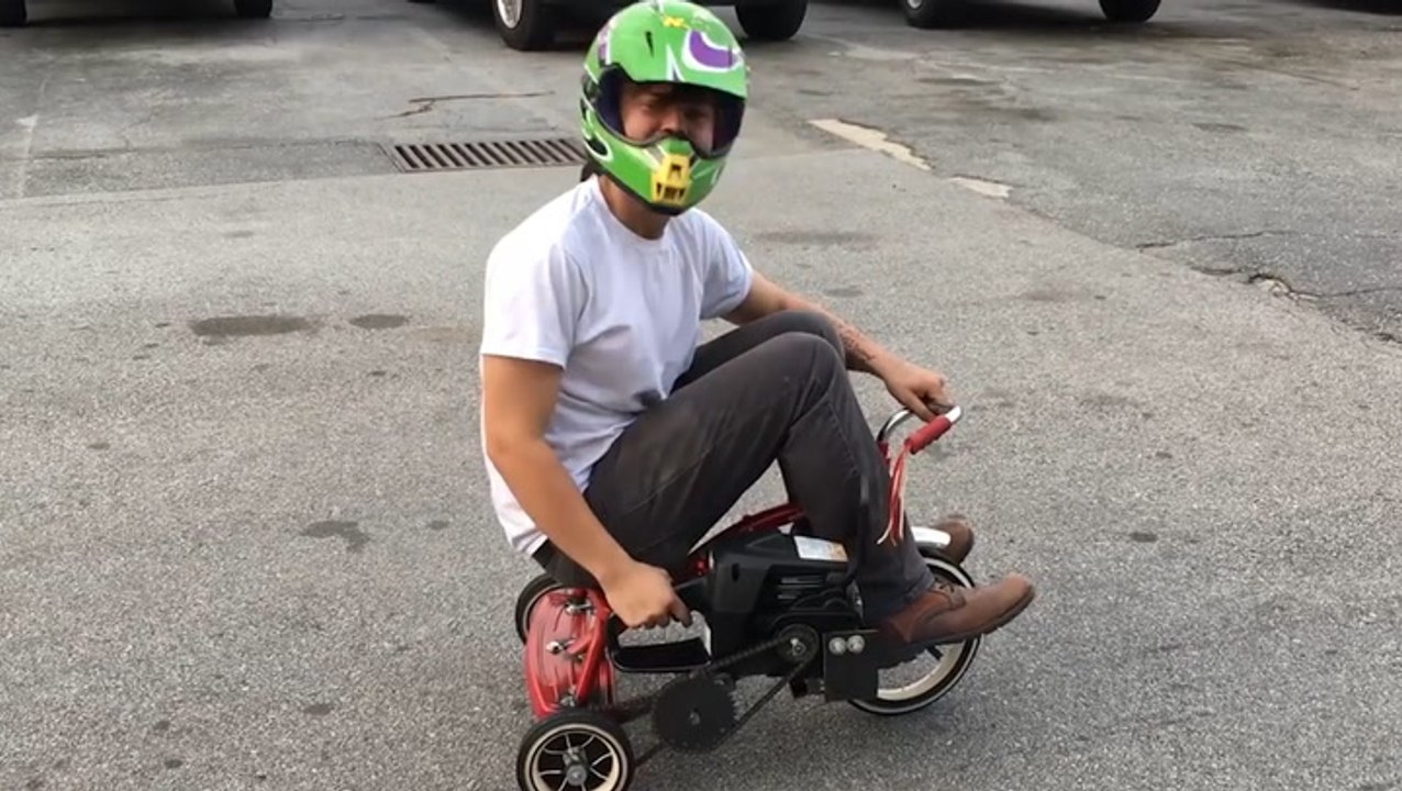 Engineers Build Chainsaw Powered Tricycle