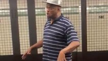 Amazing Singer Captivates NYC Subway