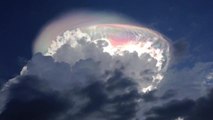 L’arcobaleno in una nuvola: fenomeno raro nel cielo del Costa Rica