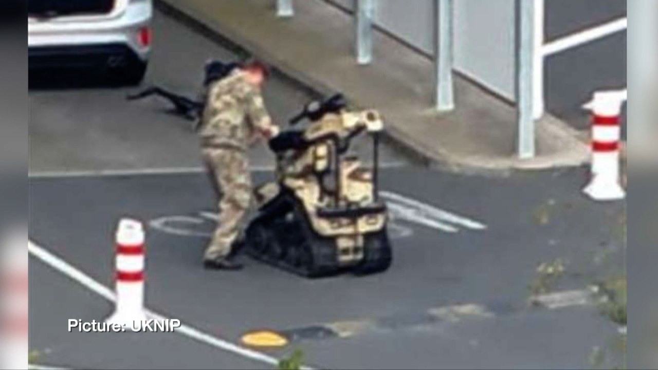 Army descend on Folkestone Eurotunnel terminal following bomb threat