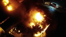 Manisa'da geri dönüşüm depolama alanında yangın çıktı