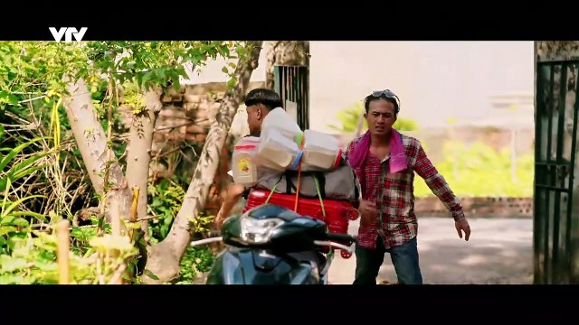 Làng trong phố - Tập 24 - Mến chuyển lên thành phố, nhập hội livestream bán hàng