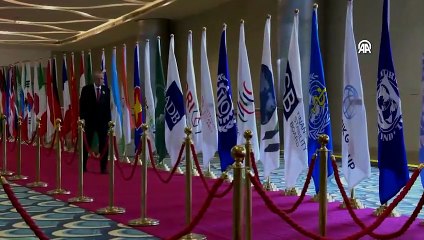 Dünyanın takip ettiği G20 Liderler zirvesi başladı