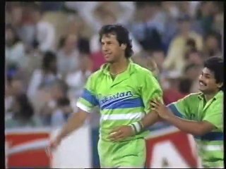 IM SORRY- Imran Khans response to winning the International Cricketer of the Year Award 198990