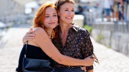 Ce pacte passé entre Alexandra Lamy, sa sœur et sa fille lors d'un tournage : "On ne s’engueule pas"