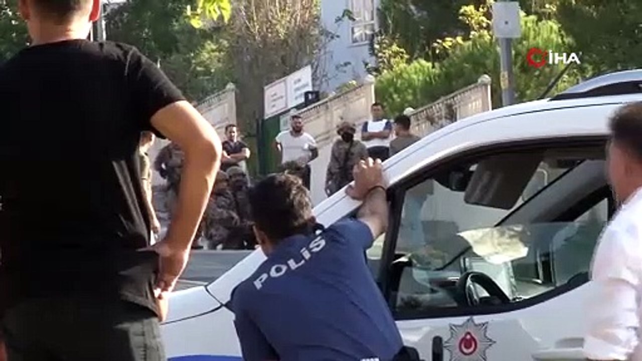 İzmir'de silah sesleri yankılandı, bir bekçi vuruldu!