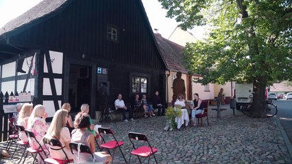 Gazeta Lubuska. Pszczew. Narodowe czytanie w Pszczewie