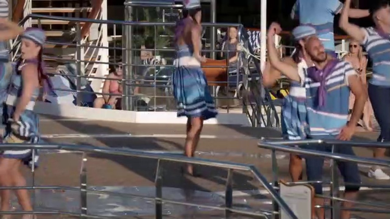 The Cruise Fun Loving Brits.At Sea S01E20