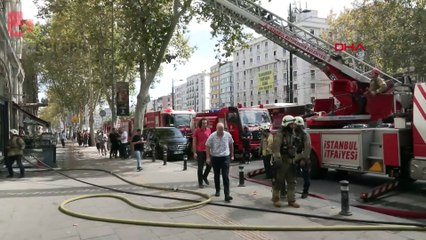 Fatih'te tadilattaki otelde yangın: İki işçi mahsur kaldı