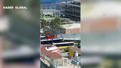 Eminönü'nde İETT otobüsü tramvaya çarptı