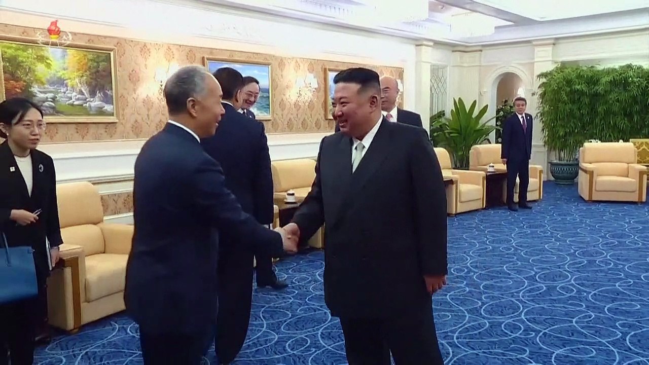 نائب رئيس الوزراء الصيني يزور كوريا الشمالية