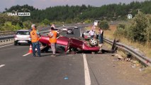 Uşak'ta bariyere çarpan otomobildeki 1 kişi öldü, 3 kişi yaralandı